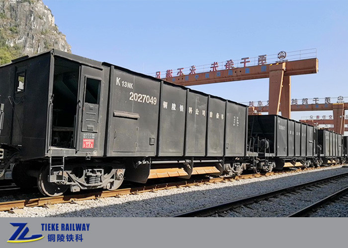 GÜTERZUG-Auto-Trichter-Lastwagen UIC 60t Bahnfür Ballast-Erz-Mineralpartikel